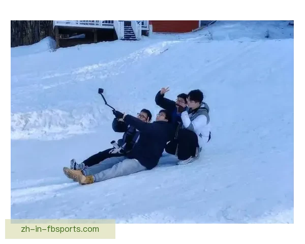 冰雪飞舞，精彩回放 记载滑雪赛场精彩瞬间
